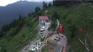 Trabzon'un maçka ilçesinde, geçen yıl 11 ağustos'ta pkk'lı teröristlerin erzak çaldığını ihbar eden ve girdikleri evi. Iste Sehit Eren Bulbul Un Evi