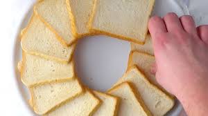 Sandwich Bread Rings Are The New Party Trend Very Easy To Make In 2020 Party Finger Foods Bread Ring Food And Drink