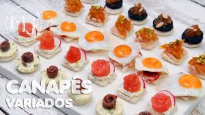 Sólo necesitas cortar cuñas triangulares que presentar. Canapes Originales Para Navidad Y Fiestas Cocinatelo Tapas Y Aperitivos Canapes Originales Pinchos Y Tapas