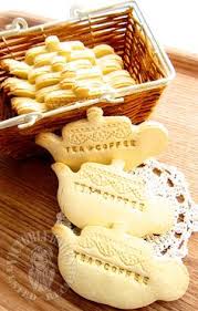 Resep kue kacang jadul ini masih menggunakan cara yang tradisional, mulai dari mengupas buat kamu yang sedang kangen dengan kue kacang jadul, kamu bisa mengikuti resep berikut. 9 Kue Bangkit Ideas Food Asian Desserts Chinese New Year Cookies