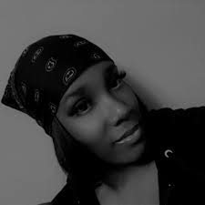 Sandra Patillo's Instagram, Twitter & Facebook