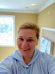 Tara Hanson's Instagram, Twitter & Facebook