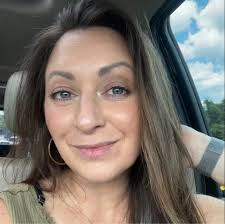 Today we reviewed Calico County in Fort Smith Arkansas. We tried the Old  Fashioned Cheeseburger and gave it our honest review 😊 Special Thanks  Nothing 2 Wear