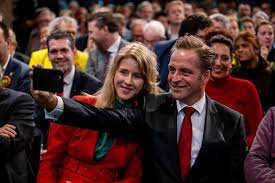 She has had major accomplishments since 2012. Hugo De Jonge Man Van Het Midden Is Nu De Favoriet Binnen Het Cda Trouw