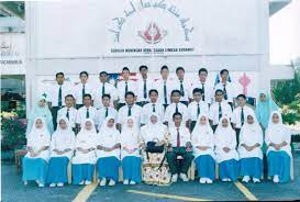 Kami tiba di sekolah smk taman melawati pada jam 8:30 pagi.program dimulakan dengan ucapan daripada vvip yang hadir pada hari. Laman Web Smklk