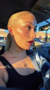 Alex Keister's Instagram, Twitter & Facebook