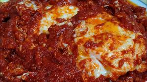 4 butir telur ayam, 2 buah terong ungu ukuran sedang, 2 sdm ebi/udang kering, 30 biji cabe merah, 6 biji bawang merah, 3 biji bawang putih, 2 biji tomat ukuran kecil, merica bubuk, garam, gula, minyak goreng \ margarin untuk menumis. Sambal Telur Mudah Dan Sedap Youtube