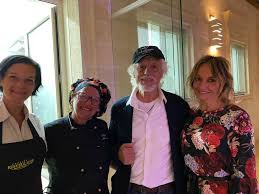 Her first important role was in l'anima gemella, directed by sergio rubini. Michele Placido Ieri Sera Ha Scelto Masseria Elysium Qui Mesagne Quotidiano Web Della Citta Di Mesagne