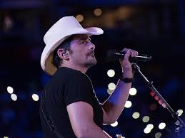 Welcome to the official store of umg nashville. Brad Paisley S Free Grocery Store In Nashville Now Serving The Area With Delivery To Elderly The Country Daily