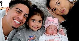 Youtube stars austin mcbroom and catherine paiz, otherwise known by their loyal fanbase as the ace family, welcomed a baby boy on june 20. Austin Mcbroom Net Worth How Rich Is The Popular Youtuber Otakukart