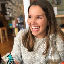 Jessica Freshour's Instagram, Twitter & Facebook