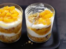 Decouvrez La Recette Verrine Mangue Mascarpone Sur Cuisineactuelle Fr Verrines Mangue Verrine Sucree Facile Dessert Mangue