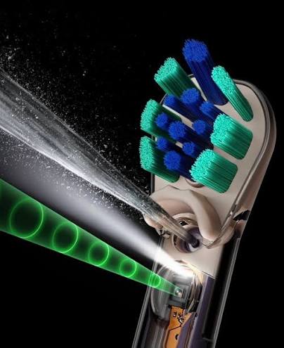A @dyson surpreendeu ao lançar a “CameraJet”, sua primeira escova de dentes  elétrica que combina escovação, irrigação oral e inteligência artificial. A  escova possui uma câmera macro de 100 mil pixels capaz