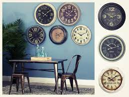 Gli Orologi Costituiscono Da Sempre Un Elemento Di Arredo A Seconda Del Vostro Arredamento Si Puo Scegliere Com Tavolo Moderno Orologi Da Parete Tavolo Design