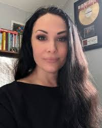 Angelica Morse's Instagram, Twitter & Facebook