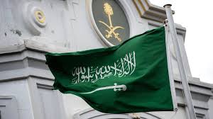 Neighboring countries include jordan to the northwest, iraq and kuwait to the northeast. Saudi Arabia Five Reasons Why Gulf Kingdom Matters To The West Bbc News