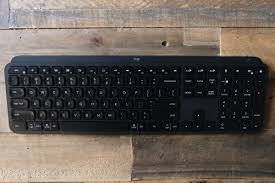 Logitech mk345 is one of the best keyboard and mouse combo that helps you to make your workflow more seamless. Logitech S Mx Master 3 Mouse And Mx Keys Keyboard Should Be Your Setup Of Choice Techcrunch