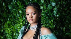 Rihanna has fueled her fortune, with her multiple business modules like her perfume, clothing line, and her makeup brand. Mlbzwyyvytkvgm