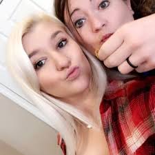 Jessie Chaney (@cxanex)