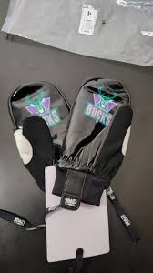 NBA LAB X RAD Milwaukee Bucks Snow Mittens Size Medium | eBay UK