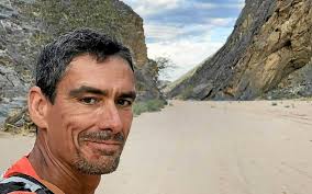 Le Pontivyen Bernard Dufour sur le podium de l'ultra-trail dans le désert  de Namibie