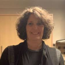 Amanda Sumner's Instagram, Twitter & Facebook