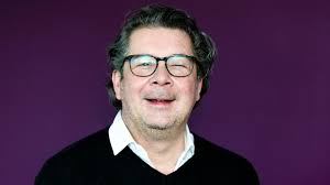 Theater Kiel: Generalintendant Karasek erhält Ehrenprofessur