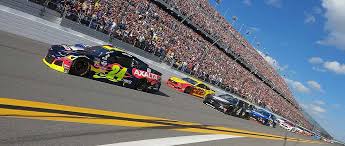 30 this was the shortest track in the 2011 nascar season, measuring in at.526 of a mile. Sunday Feb 16 Nascar S 2020 Season Fires Up At Daytona 500 On Fox Channel Guide Magazine