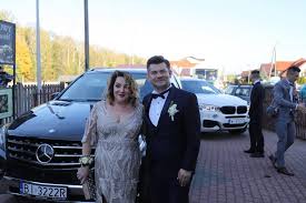 Najpierw złamał kwarantannę, na której miał przebywać przez 14 dni po powrocie z zagranicy. Slub Syna Krola Disco Polo Zenka Martyniuka Daniel Martyniuk I Ewelina Golczynska Powiedzieli Sobie Sakramentalne Tak Zdjecia Poranny Pl