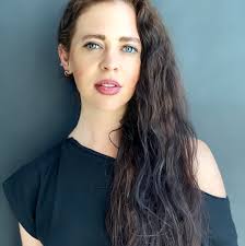 Separating Reality from Myth: SmartHer News' Jenna Lee Babin Catches Up  with Hollie McKay in Afghanistan