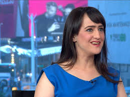 الانجليزية • الولايات المتحدة الأمريكية. Mrs Doubtfire Star Mara Wilson Dishes On New Book Memories With Robin Williams Abc News