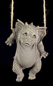 Zum Hangen Hohe 27 5 Cm Breite 18 Cm Tiefe 15 5 Cm Material Kunststein Handbemalt Figuren Shop Gartenfiguren Figur