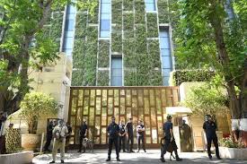 Most expensive house in the world | mukesh ambani house #amazing #zemtv. Explosives Scare Cops Looking For Other Car Seen Near Ambani S House Rediff Com India News