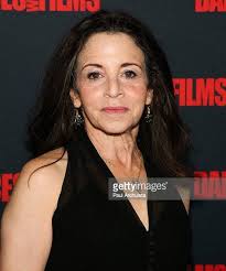 Hotel Du Loone (TV Series 2018– )