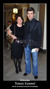 Z porannym programem dwójki żegna się aktor jacek rozenek, nowym partnerem iwony radziszewskiej będzie łukasz nowicki, a tomasz kammel stworzy duet z marzeną rogalską. Tomasz Kammel Demotywatory Pl