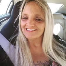 Man thanks stranger for embarrassing his daughter