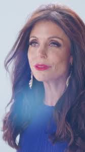 @Bethenny Frankel has nothing to hide when it comes to aging, but you  already knew that! She has always been unapologetic about her appearance  (and her opinions) whether she's full glam, no makeup, or ...