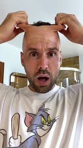 Après le tournage 😜 Qui à déjà vu ma nouvelle vidéo? #huby #youtube  #transforma #makeup #bald #baldcap #montreal #TikTokFashionMonth #fyp