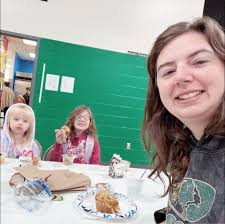 Can you drive a senior to physical therapy near Price Chopper?