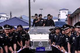 Assalamualaikum dan salam sejahtera kepada dato², datin² tuan², puan², abang², kakak² adik² dan. Hati Saya Tetap Dengan Pdrm Amar Singh Utusan Borneo Online