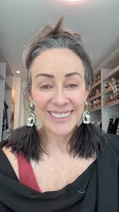 Patricia Heaton's Closet Cleanout: Funky Earrings Review