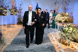 Warm congratulations to alar karis on his election as president of #estonia your country is a strong partner for peace and prosperity in the eu. 6upwb9s6 F6dqm