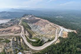 Hasil bumi seperti bijih timah, emas, bijih besi dan arang batu. Mengulik Hasil Tambang Emas Di Indonesia Agincourt Resource