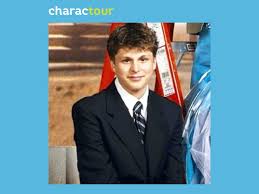See full list on arresteddevelopment.fandom.com George Michael Bluth From Arrested Development Charactour