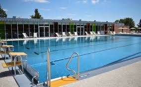 aller a la piscine tours metropole val de loire