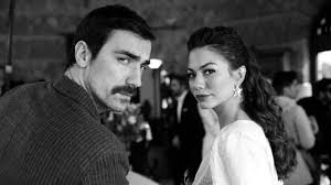 His mother's family is of pomak origin (an ethnic group whose religion is muslim and which is mainly located in bulgaria, greece and turkey, among other balkan countries). Ibrahim Celikkol Is Leaving The Series Dogdugun Ev Kaderindir Bit Pix