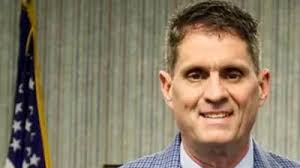 Evan Davis earns $92,200 at Illinois State Police in 2019