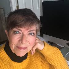 Marissa Burke's Instagram, Twitter & Facebook