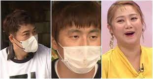 전현무가 2년 전 나갈 때 이런 느낌이었냐라고 하자, 박나래는 그때는 둘밖에 없었죠라고 받아쳐 웃음을 자아냈다. G O Tdmbrepbpm
