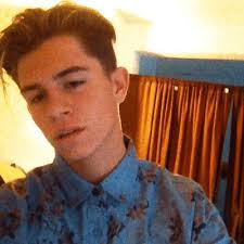 Dartanian Wilson (@1deafhottie)